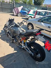Multistrada V4s incidentata