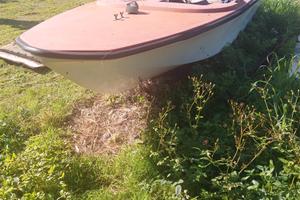 Barca scafo in resina gratis