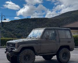 Toyota land cruiser lj70