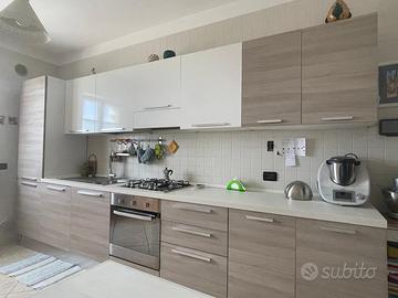 Cucina Aran completa di elettrodomestici