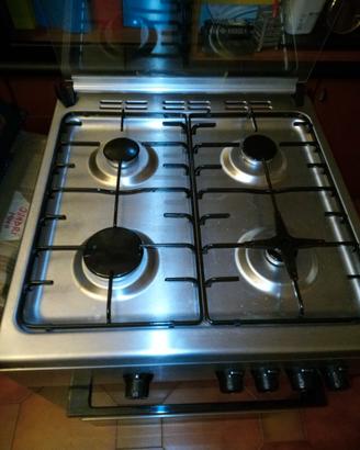 cucina 4 fuochi Beko