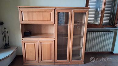 Mobile con credenza