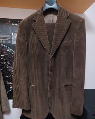 completo elegante uomo