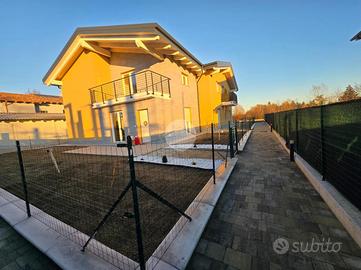 2 LOCALI A LOMBARDORE