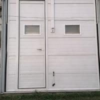 2 basculanti garage stesse dimensioni coibentati