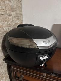 Bauletto GIVI Monokey 40L + piastra + attacchi