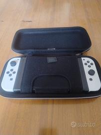 Nintendo switch OLED+ Accessori + 2 giochi