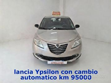 lancia Ypsilon automatica 