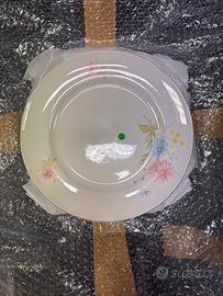 Piatti in cermaica antichi