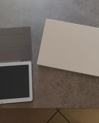 Tablet BEISTA con accessori tastiera e mouse