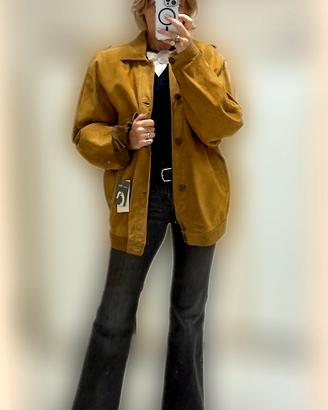 Giubbino scamosciato bomber con bottoni