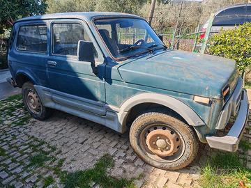 Lada Niva 