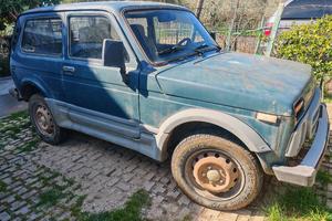 Lada Niva 