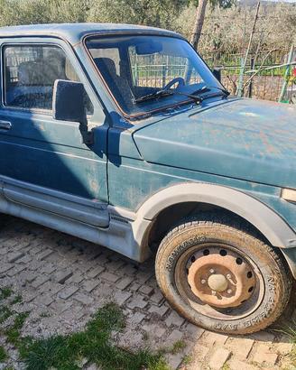 Lada Niva 