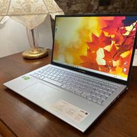 ASUS VivoBook S512JP-EJ032T con Processore i7