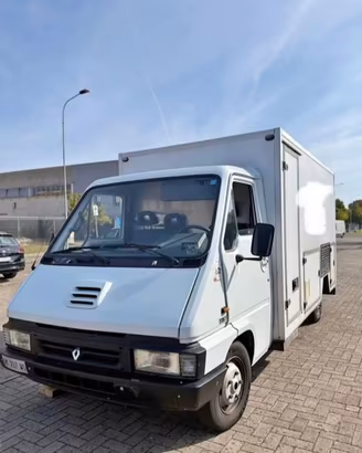 RENAULT T35 TRUCK&FOOD FURGONE PANINOTECA