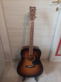 chitarra acustica Yamaha F310