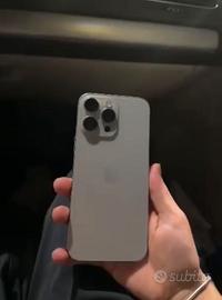 iPhone 16 Pro Max 256GB – Titanio