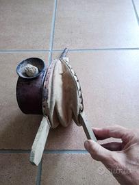 Antico strumento contadino a soffietto 