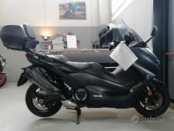 Yamaha TMAX 560