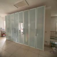 Armadio 8 ante con luce interna