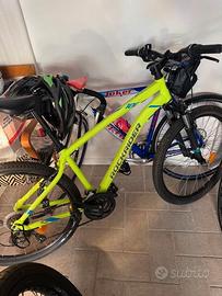 Bicicletta Rockrider ST100