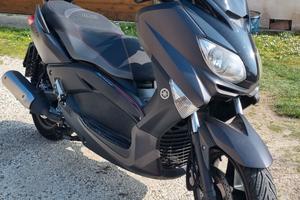 Scooter XMax 250 sport