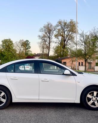 Chevrolet Cruze 1.6 aut. 4 porte LS