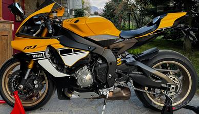 Yamaha R1 60th anniversario