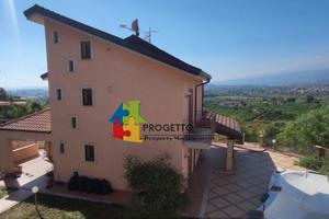 Villa panoramica zona olimpus trappitello taormina