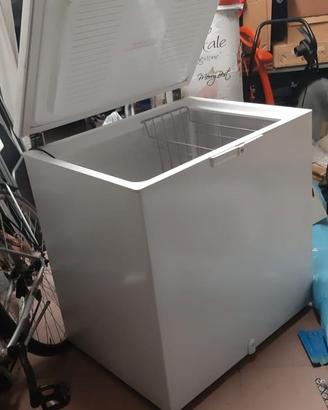 Congelatore Whirlpool  200 Litri
