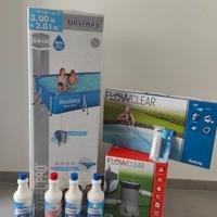 Piscina completa di accessori