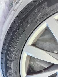 Gomme estive 225 / 45 r 17  Michelin Primacy 4