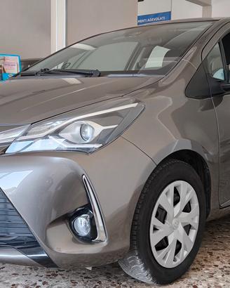 Toyota Yaris 1.0 5 porte Lounge