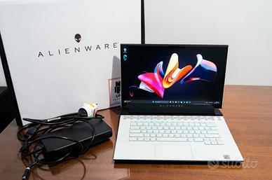 Alienware m15 R4 | RTX 3070 | 32 GB  RAM | i7 10th
