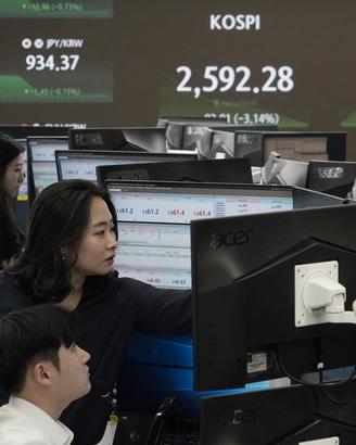 GOMMONE STILMAR 5,70 CON MOTORE SUZUKI 90 