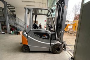 Carrello elevatore Still