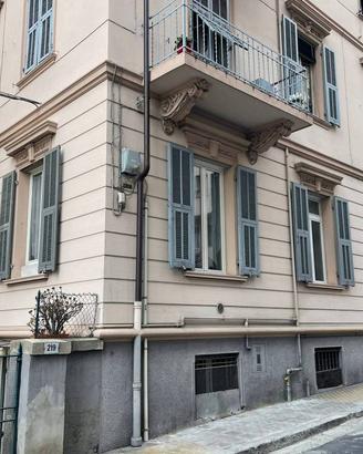 Appartamento di 100 m² con più di 5 locali a Sanre