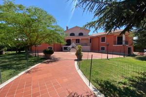 VILLA SINGOLA A SCURCOLA MARSICANA