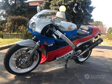 Replica RC30