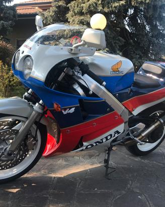 Replica RC30