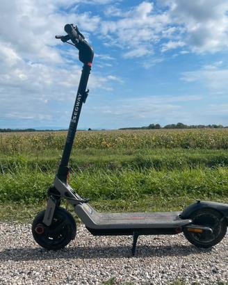 Monopattino Segway Ninebot E3