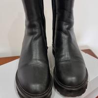 Stivaletti neri pelle