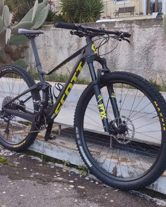 Scott Spark RC 900 comp taglia M - Full Carbon
