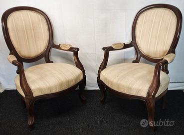 Coppia Poltrone Francesi a Medaglione Mogano