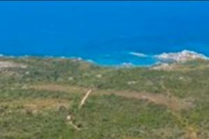 Terreno a pochi metri dal mare