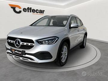MERCEDES-BENZ GLA 200 d Automatic Business Extra