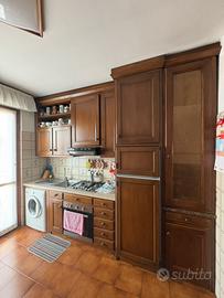 Cucina completa + elettrodomestici tavolo e mobili