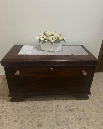 Cassapanca in legno stile classico