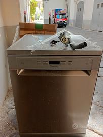 lavastoviglie  hotpoint ariston